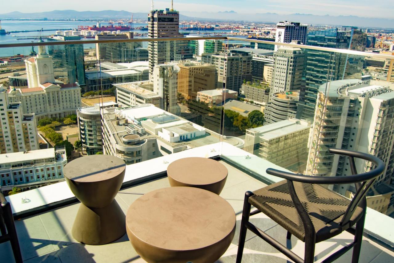 Apartment 16 On Bree Luxury With Mountain Views *